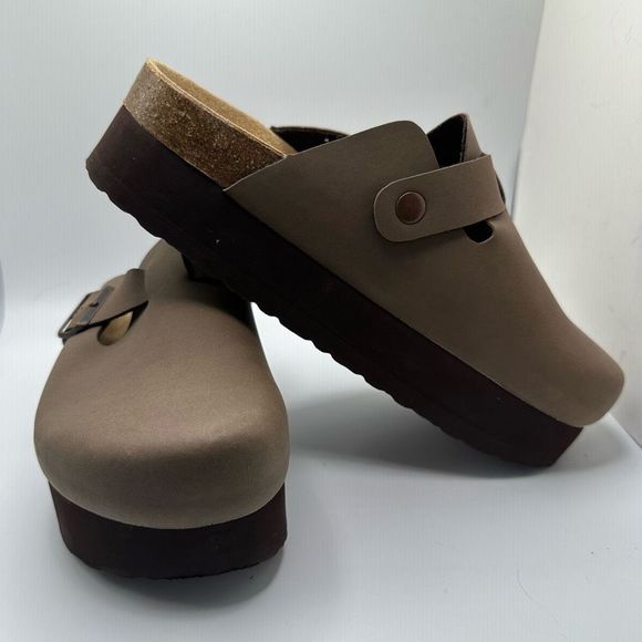 CUSHIONAIRE Women's Cork Footbed Platform Clog 7.5 BROWN - Picture 6 of 7